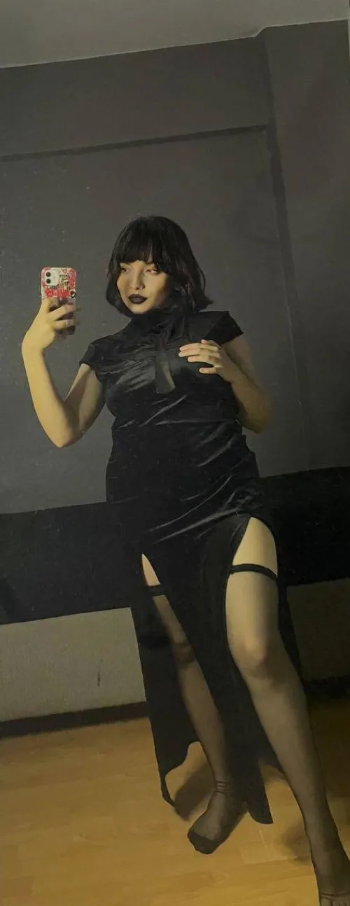 Goth girls deserve to be pounded so hard in multiple positions 