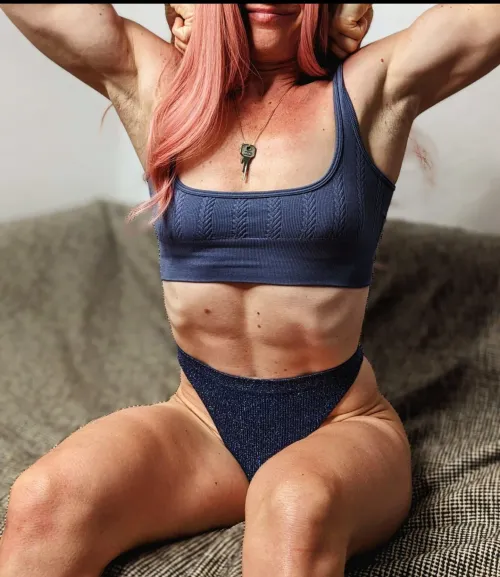 I will will wrestle you, with locking your cage tight 