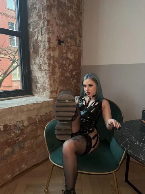 Lick it up like a good boy 