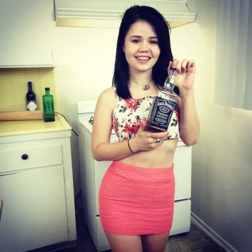 Yhivi likes her booze...