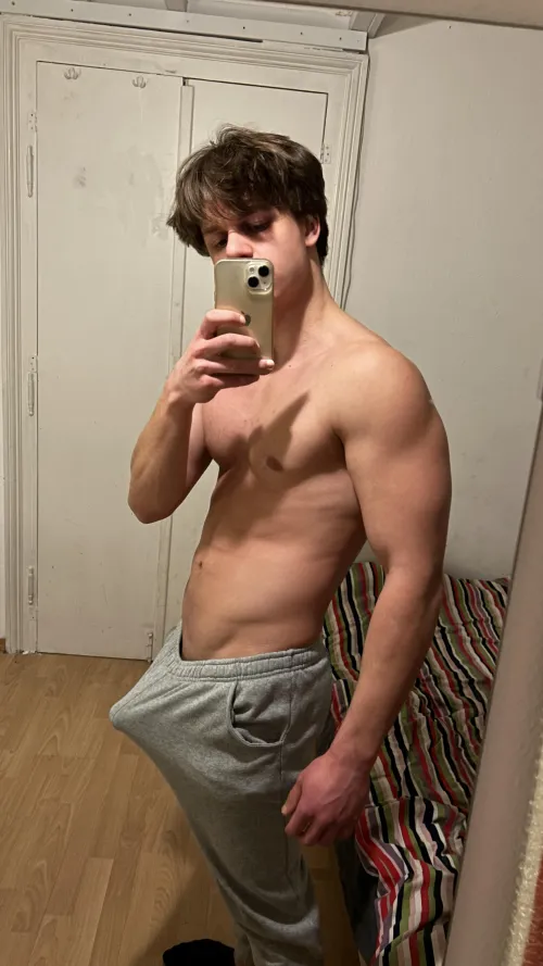 (20)Would you drop to your knees for me?