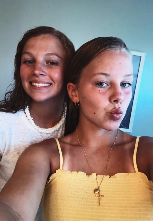 Can a daddy cover my friends faces in his yummy cum 