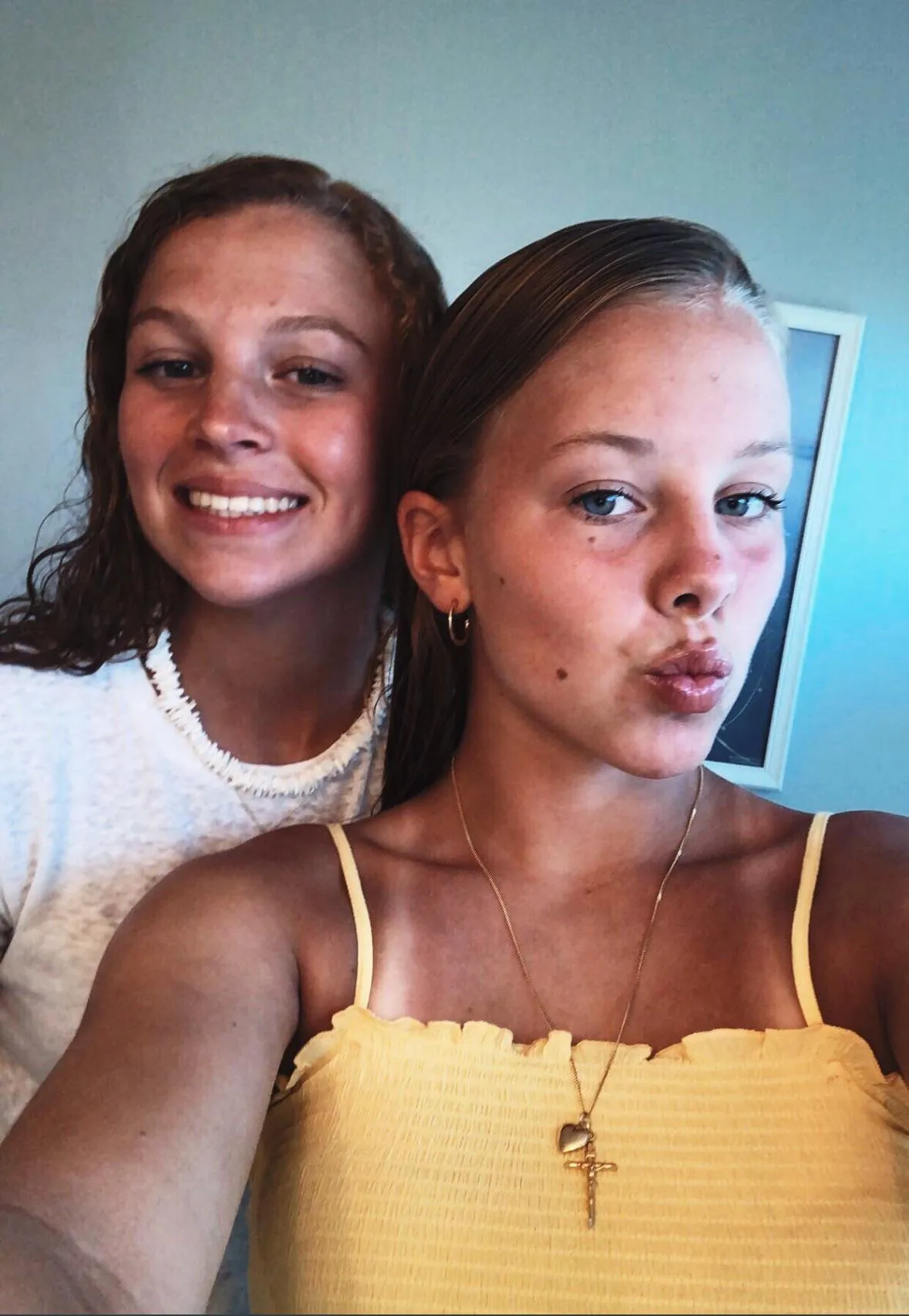 Can a daddy cover my friends faces in his yummy cum 