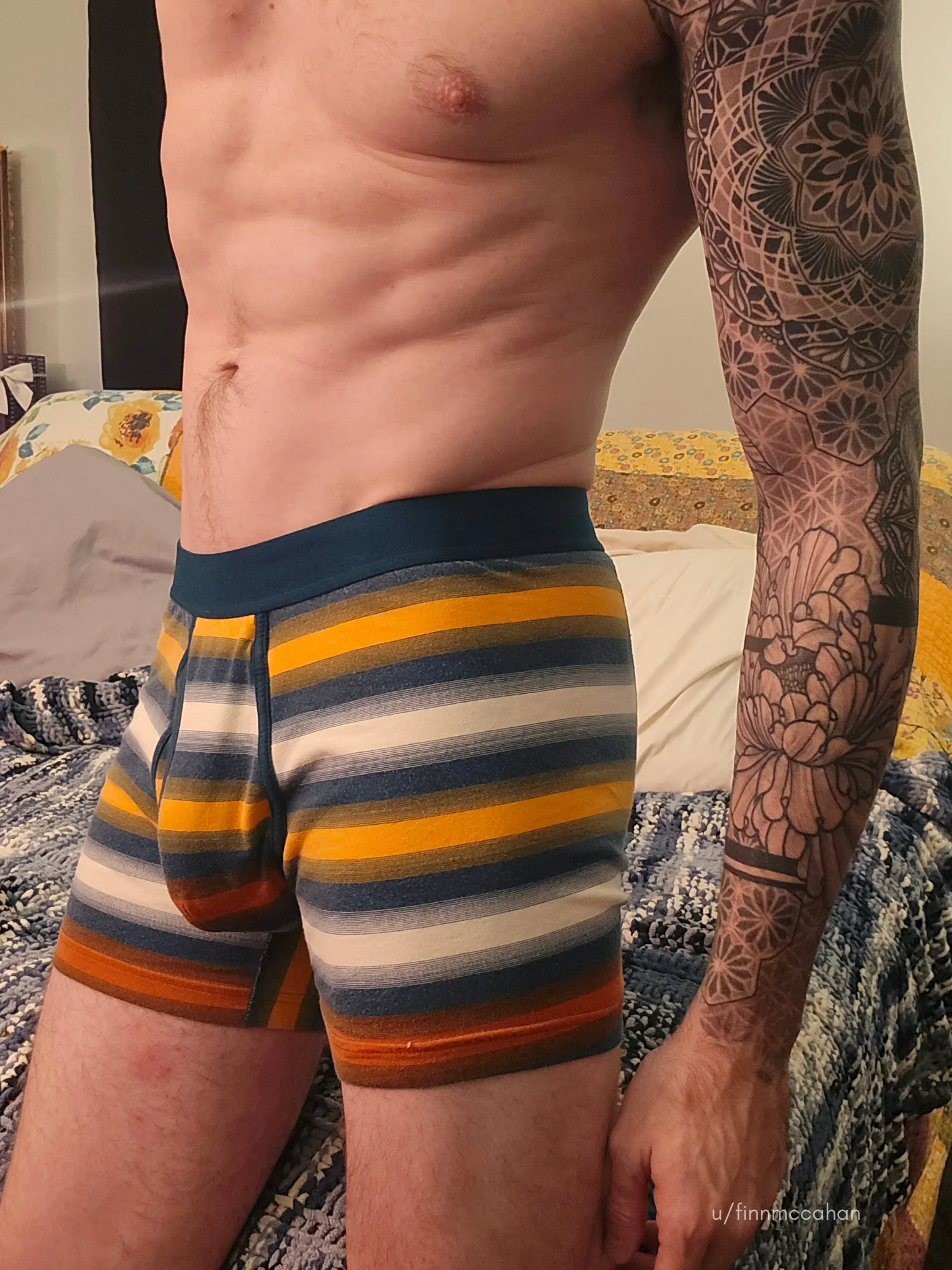 Drag those fingers all over me 