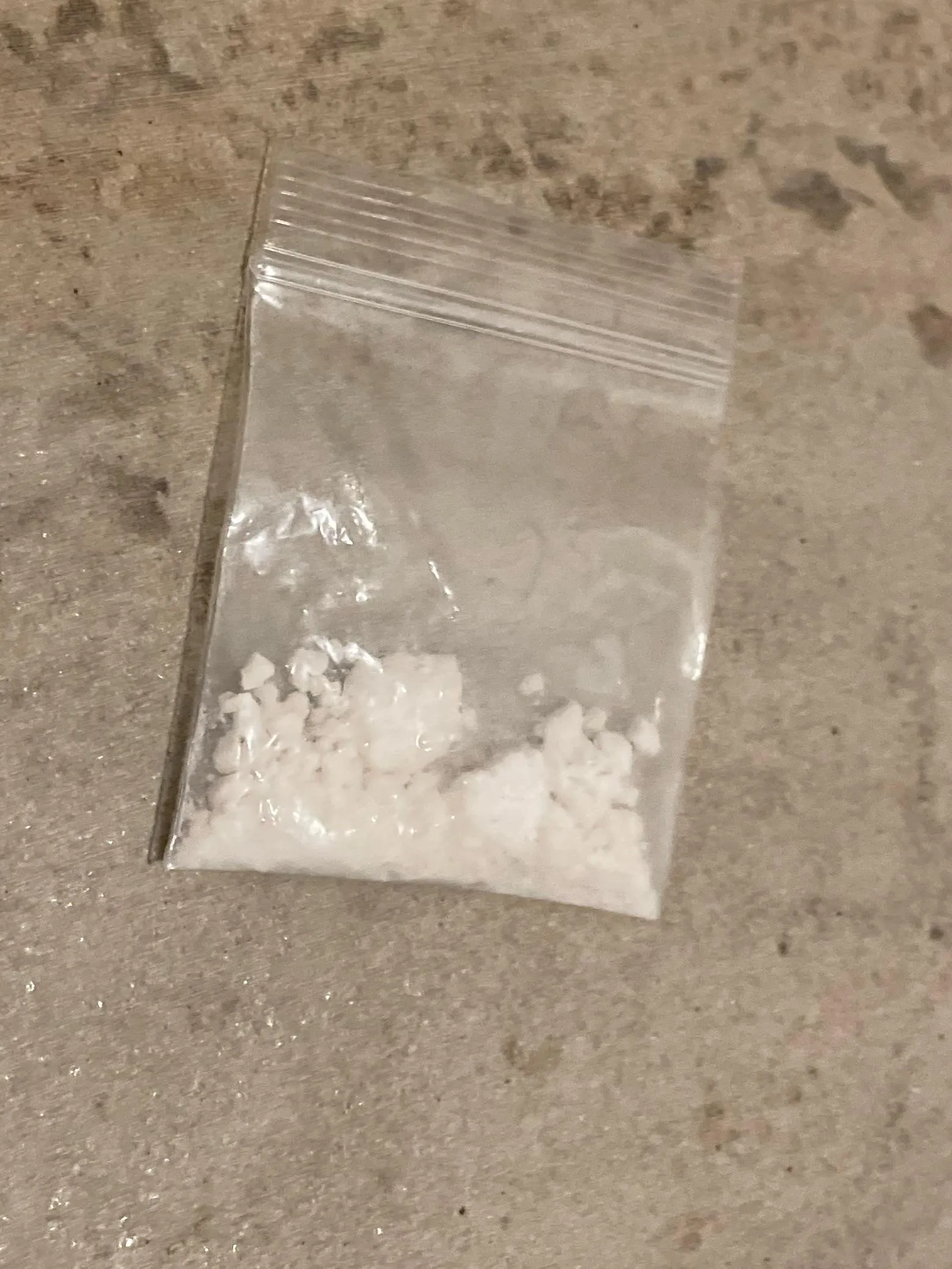 Fresh Bag. Where should he put the first line?