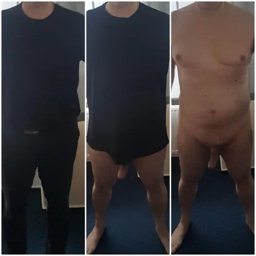 Im Büro nackig gemacht!