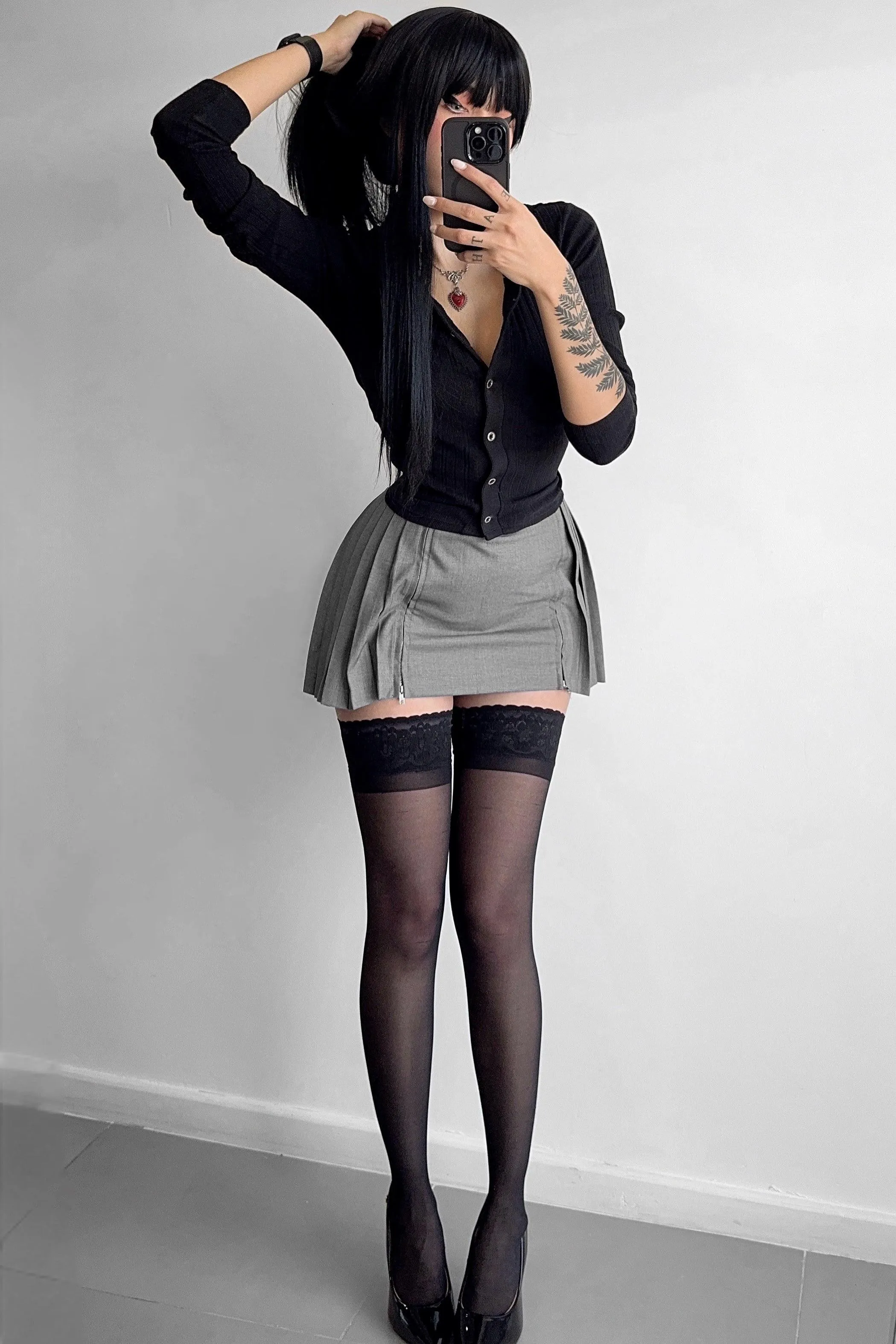 Imagine getting dominated by a goth goddess