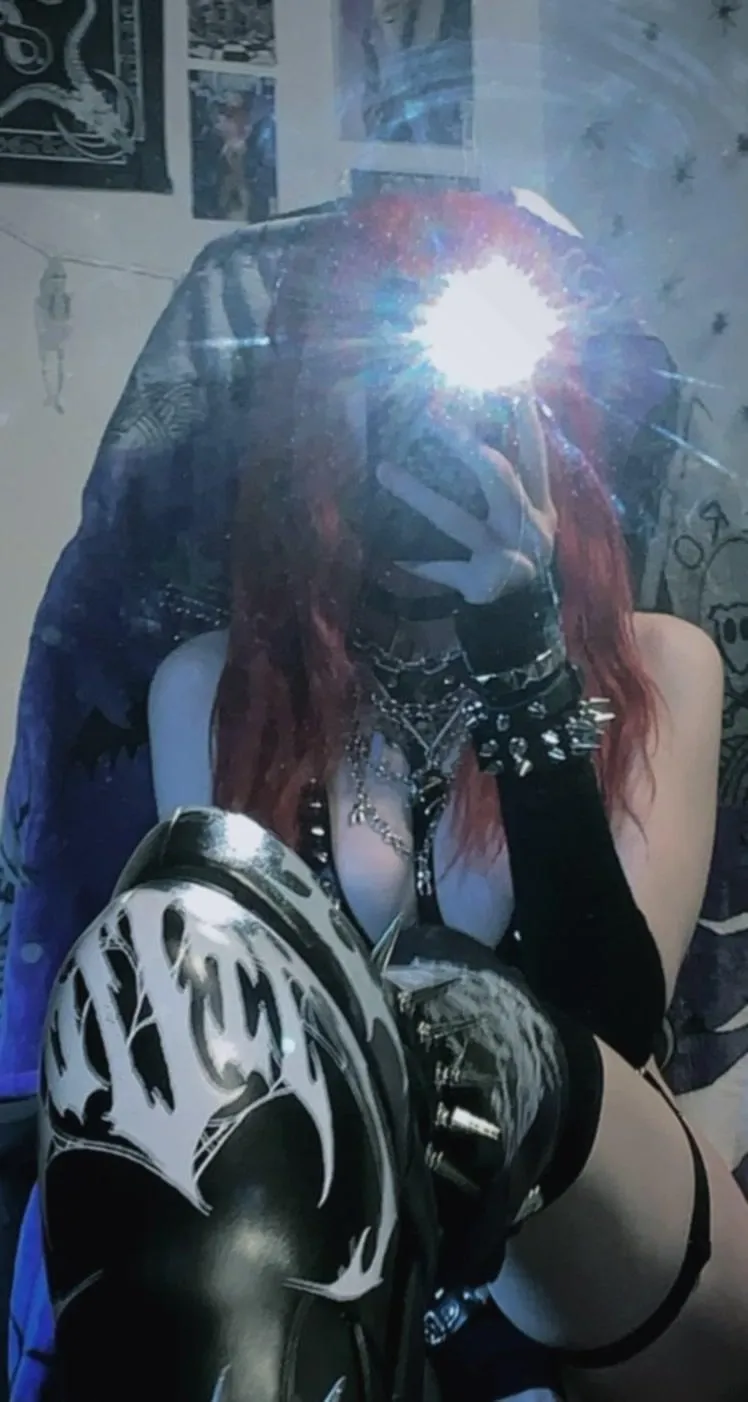 Imagine I'm in your bedroom