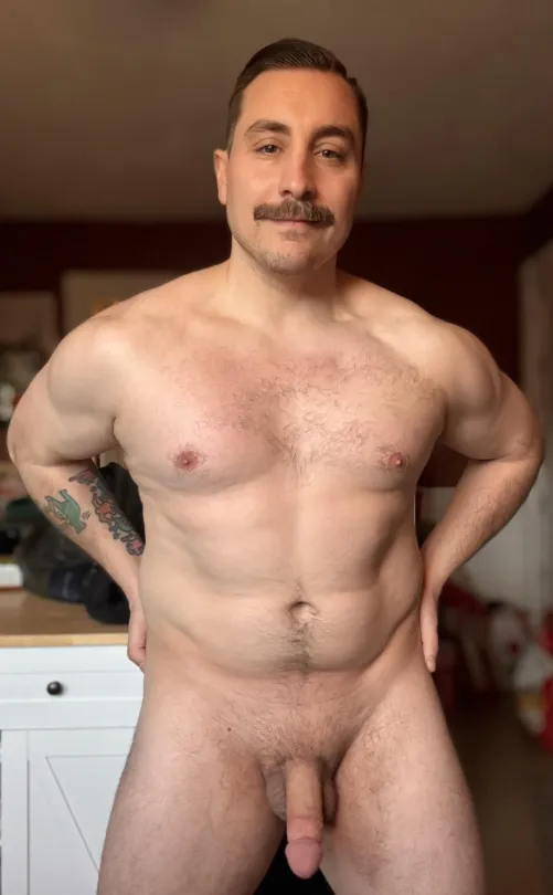 TGIF!!! Daddy needs some plans for this weekends. 