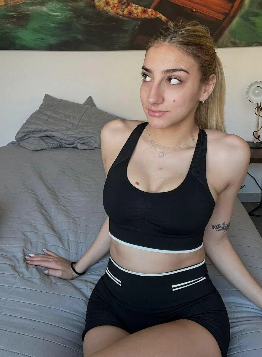 This is my current go to gym outfit