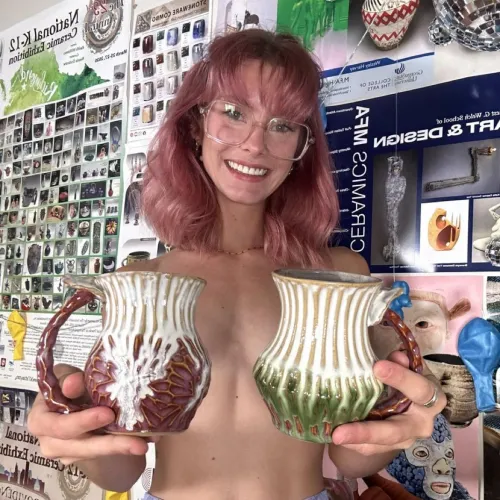 Topless pottery for easy cleanup 