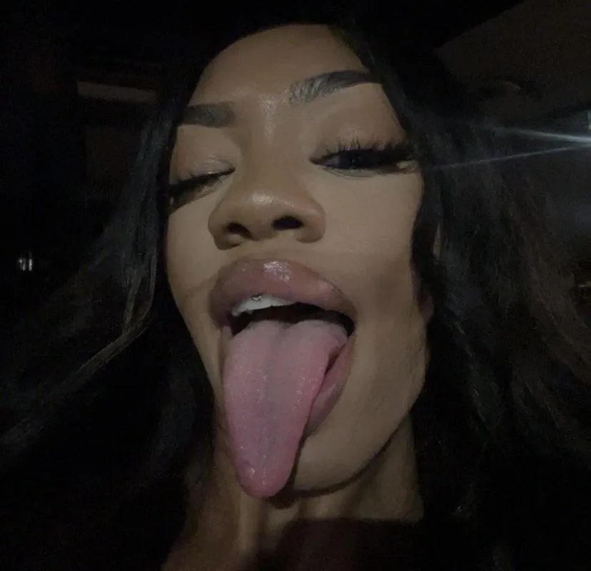 Would u suck her tongue?