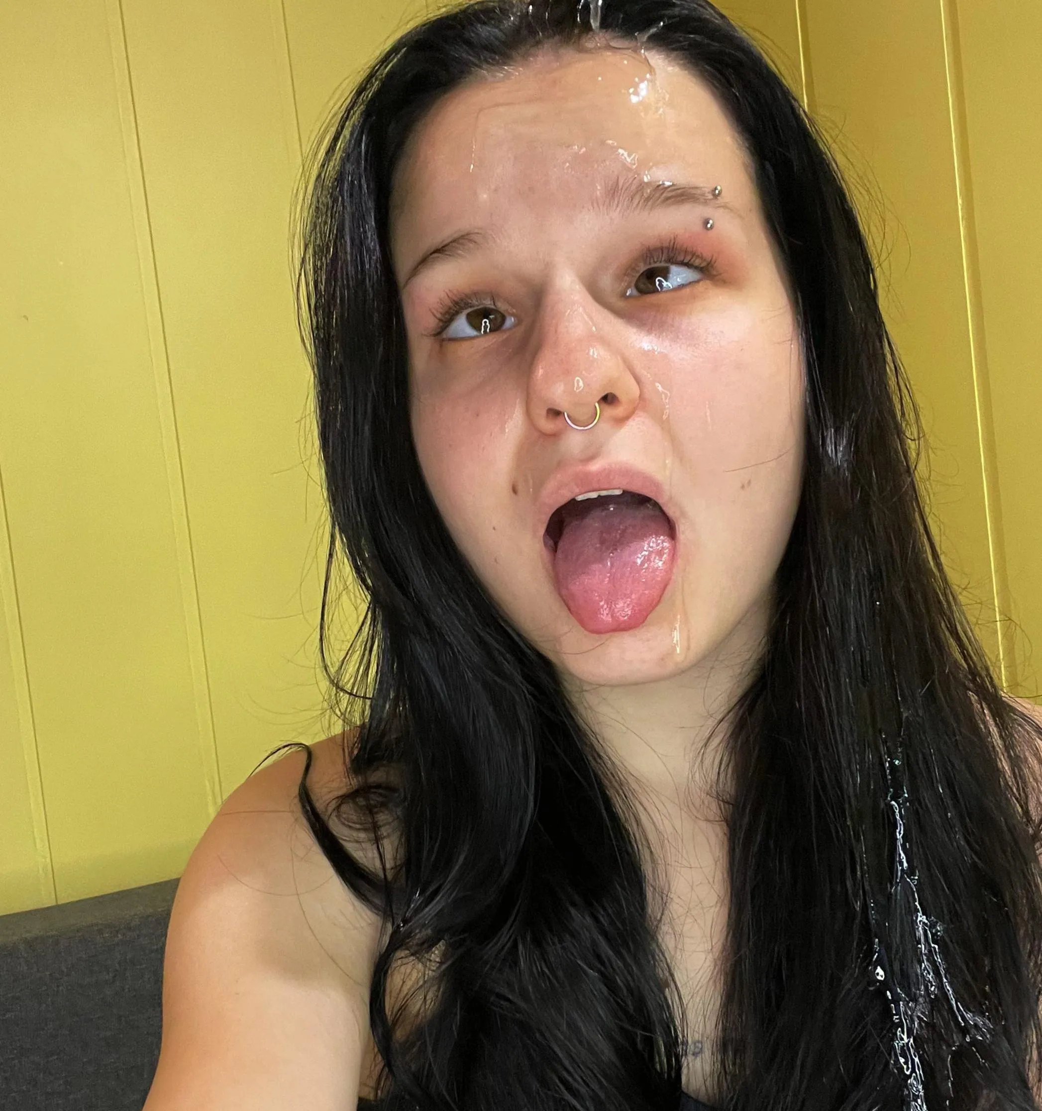 Your new ahegao girl is here