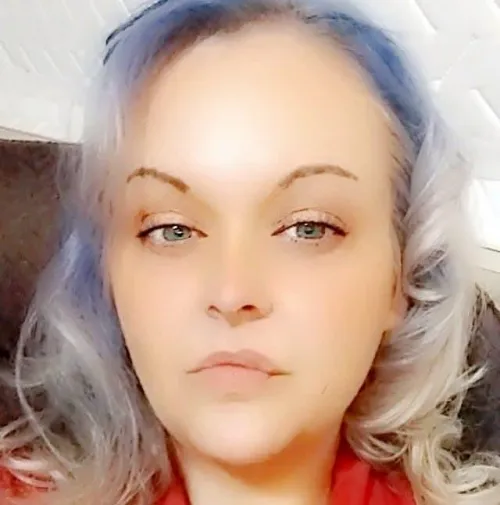 34(f) is begging for your Cock Des Moines I can host 