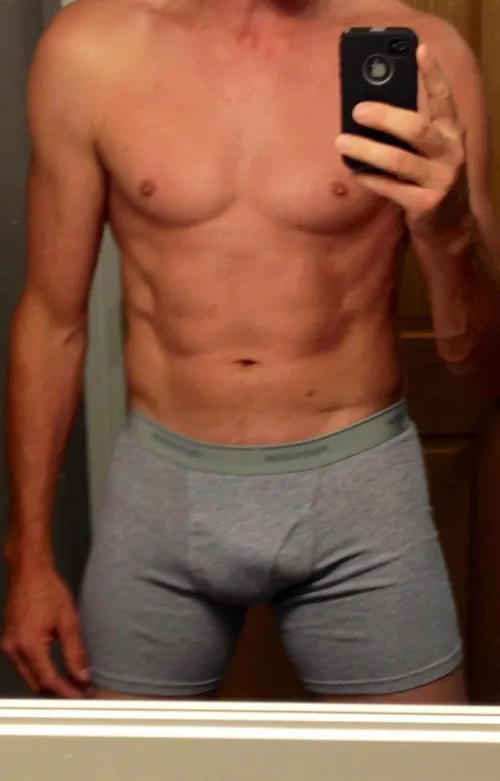 47 [M4F] Pittsburgh Seeks Younger Female FWB