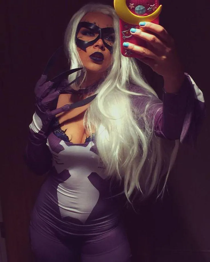 Black Cat Venom cosplay by Soni Aralynn