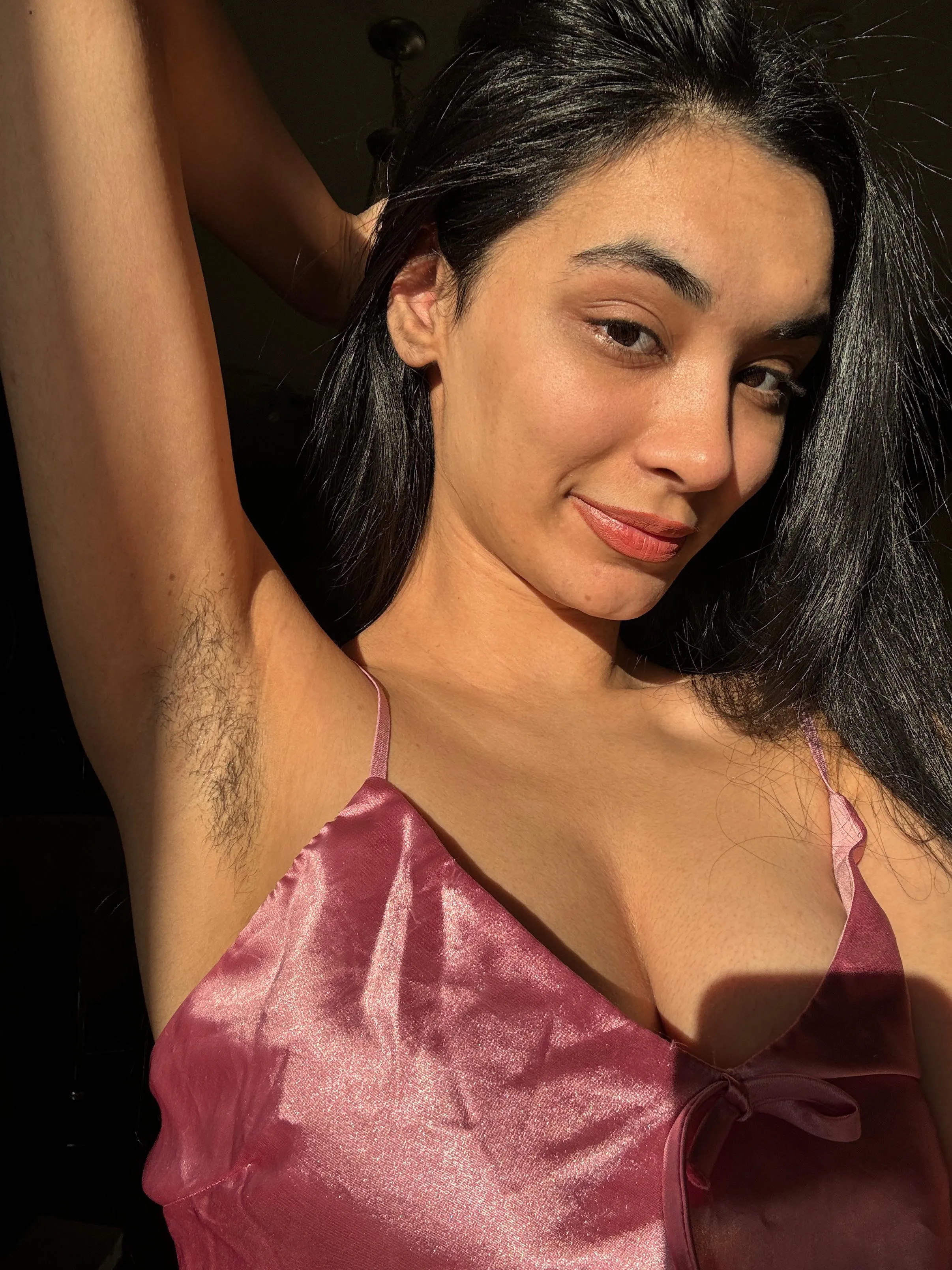 Cum on my armpits so they’ll get more hairy 