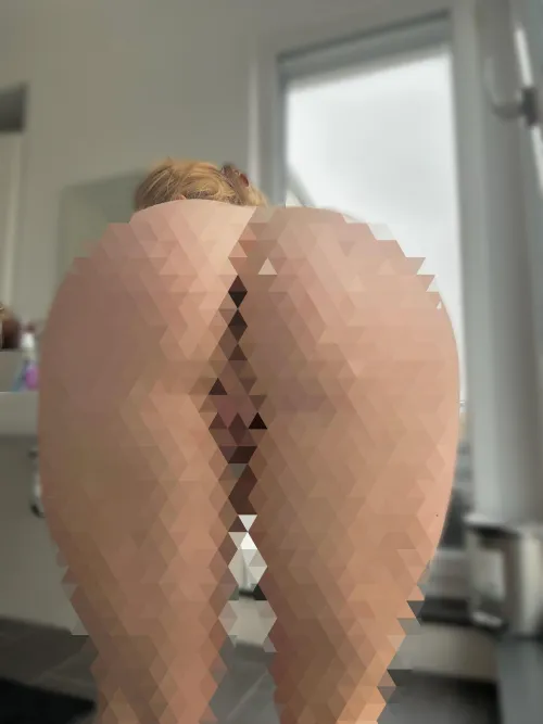 Does this turn you on, pathetic loser? 