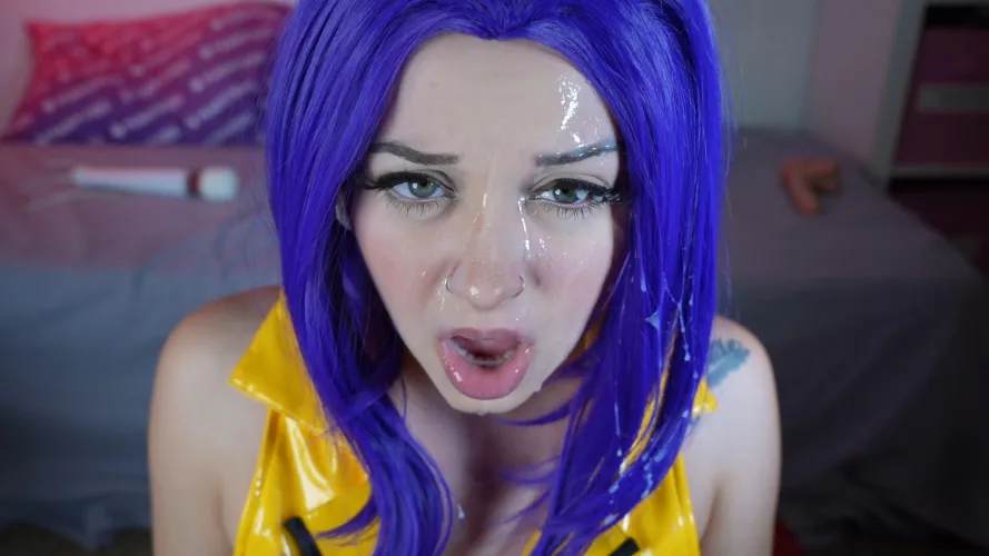 Faye Valentine got a Facial!