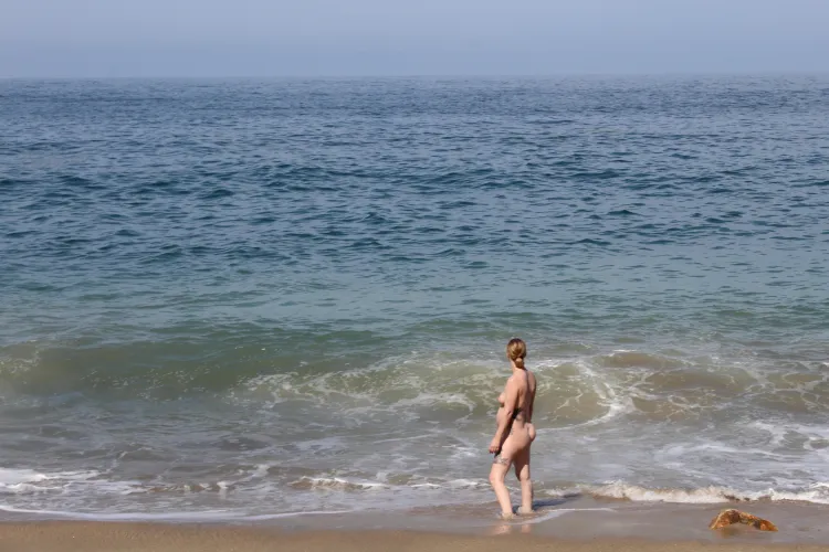 I love the Ocean!! It is beautiful.