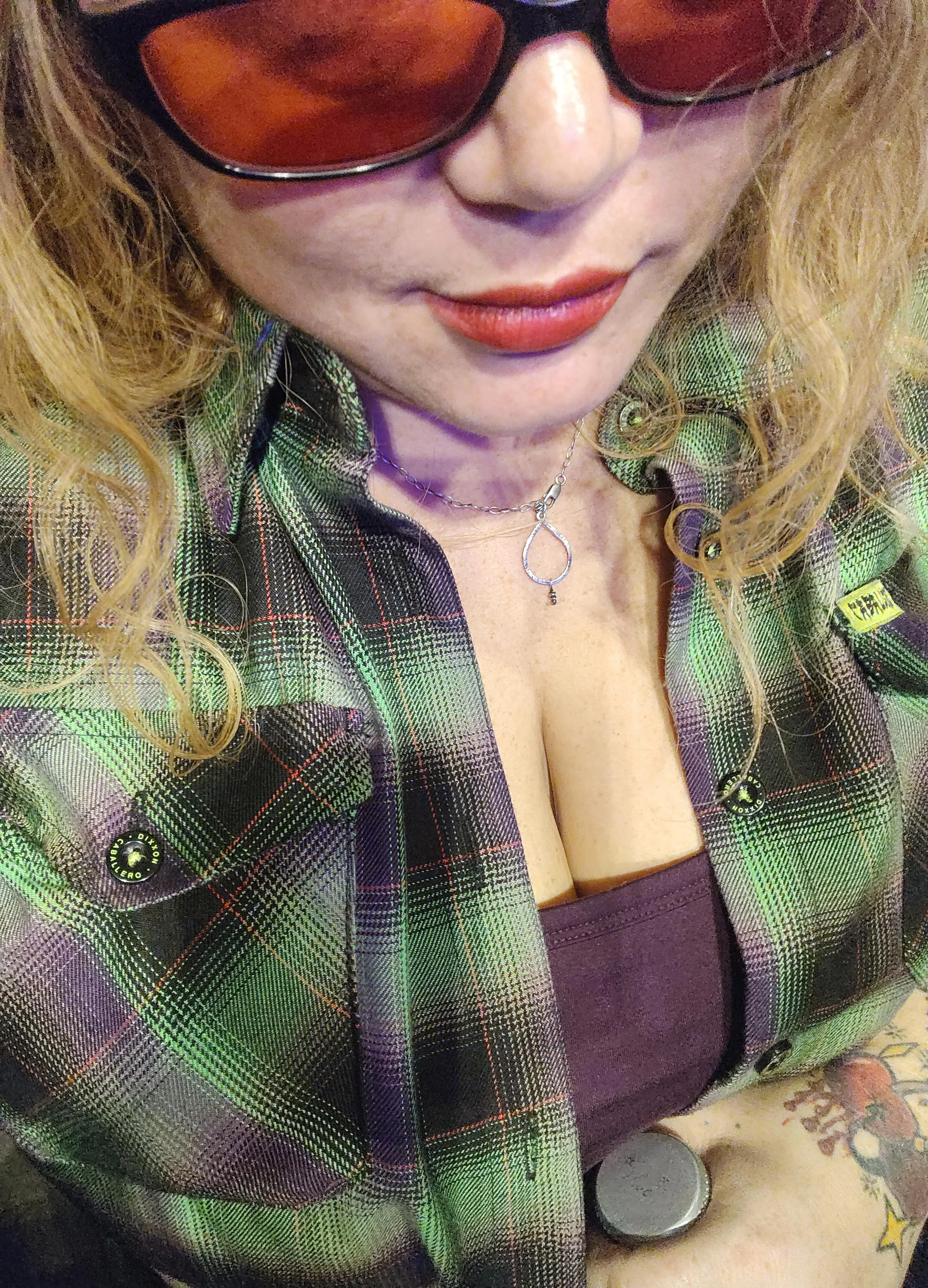 Little Atmosphere in Boz tonight hope everyone has a great weekend!!