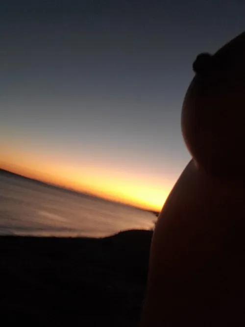 The sunset sure is pretty