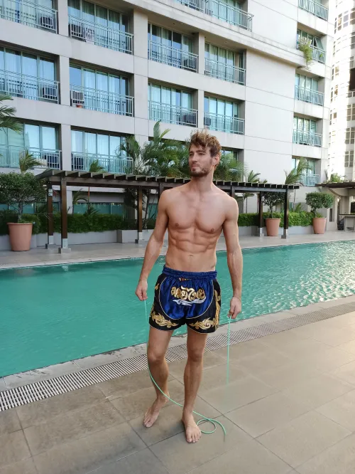 Who's in for a poolside workout? :)