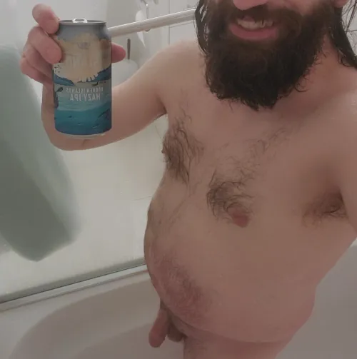 Getting a bit hazy with Vancouver Island brewer's broken islands Hazy IPA