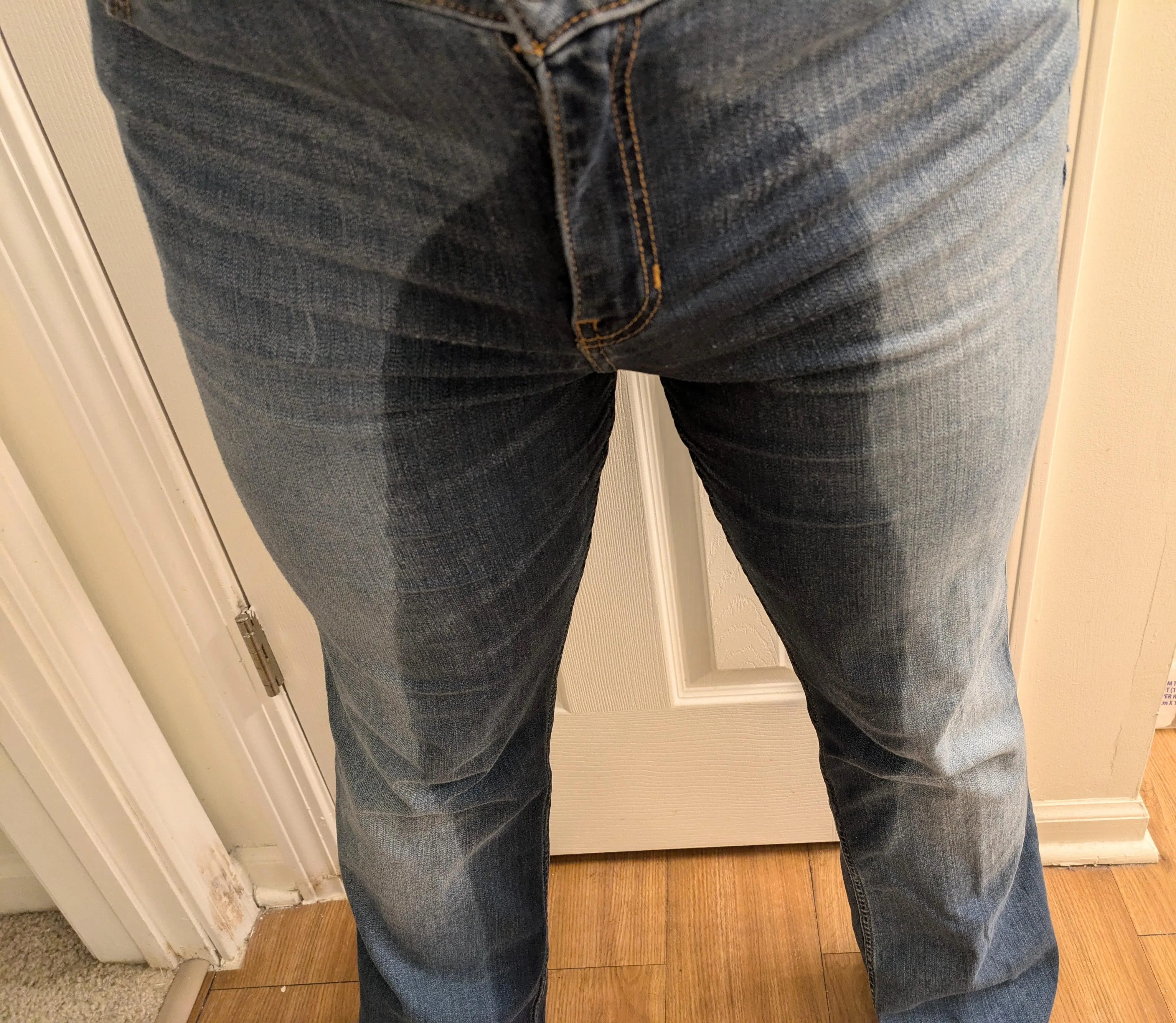 I love [T]o pee myself when it's laundry day 