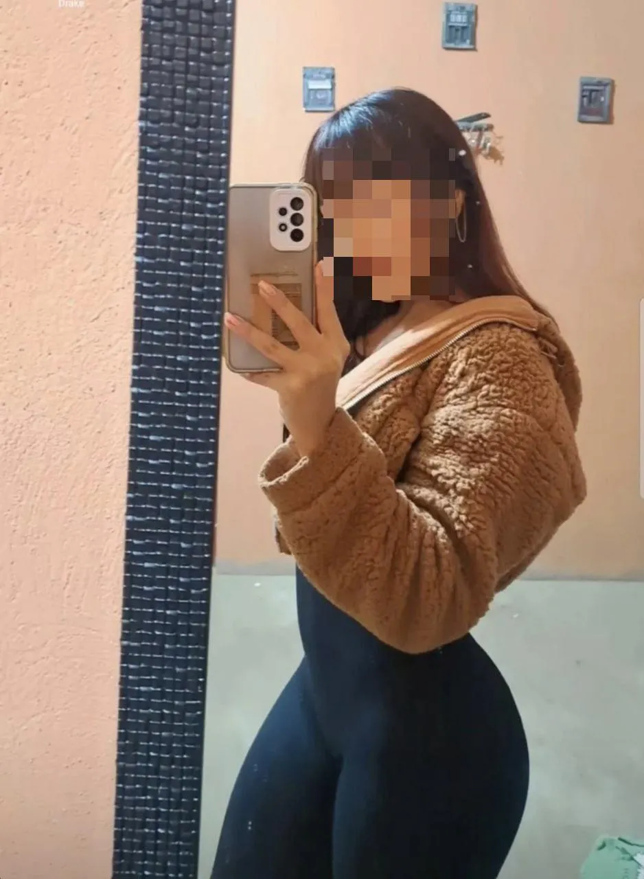 Mi culona esposa con ganas de un MMF