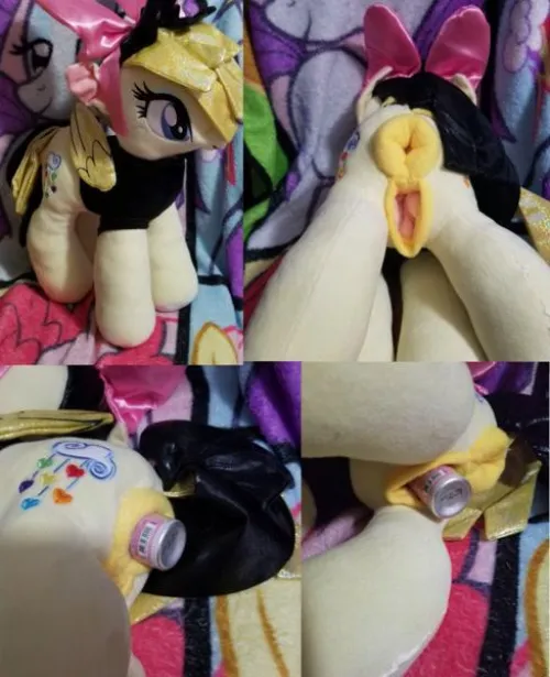NSFW fuckable female MLP/My little pony mare Songbird Serenade with useable ponut and equine pussy 