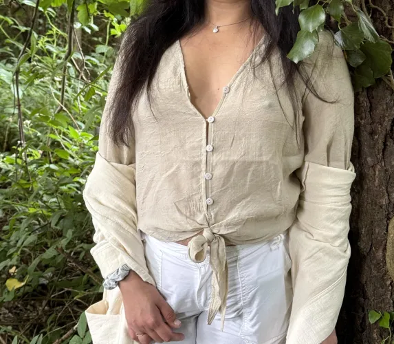 Sub Wife looking for couples/guys/groups for outdoor fun