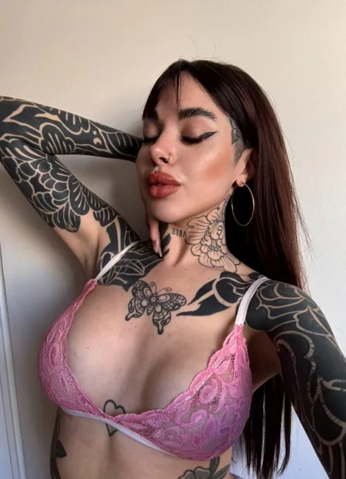 you can't handle this thick tits