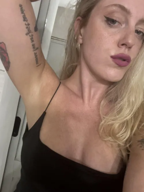 You must smell them in public places. Otherwise I'm not interested in you. 