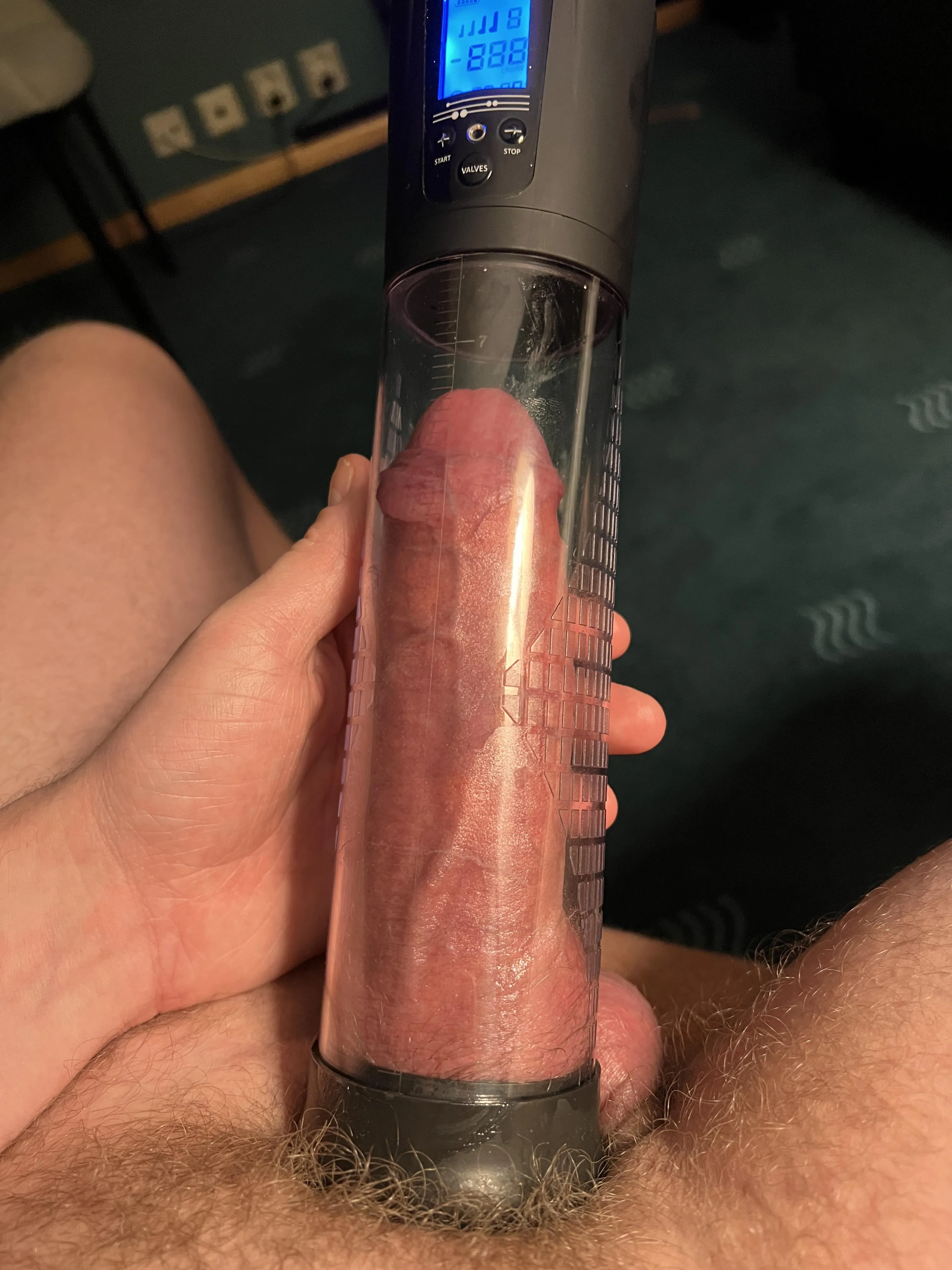 A nice veiny morning pump at the hotel before meetings!