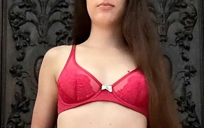 A small bow for small boobs [IRTR]