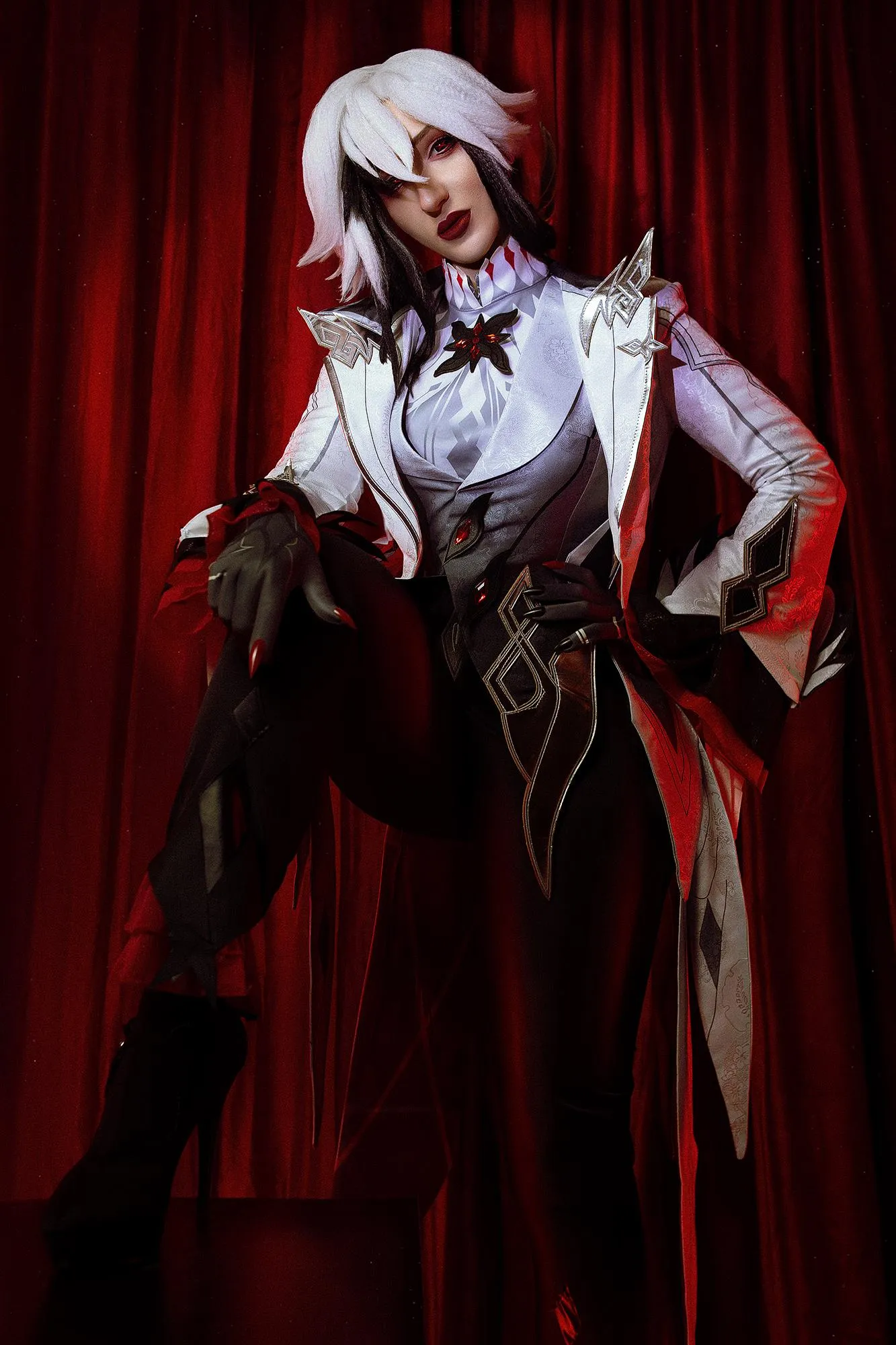 Arlecchino from Genshin Impact cosplay by sevir_cosplay