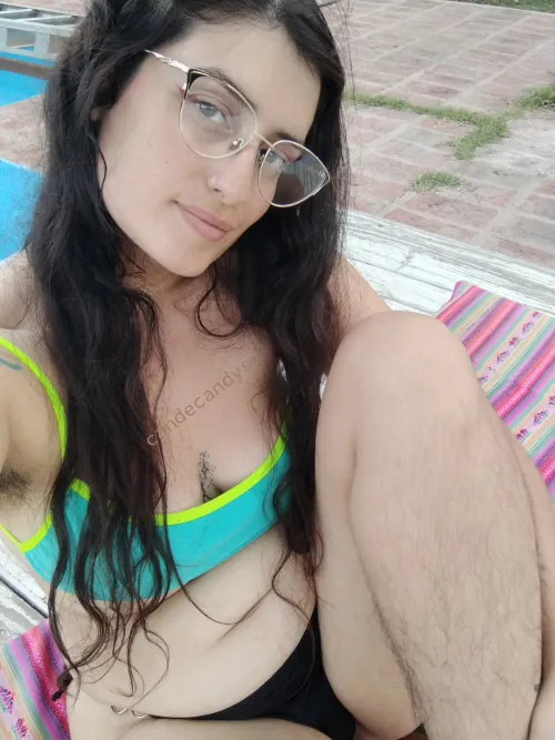 feeling pretty with my fuzzy legs 