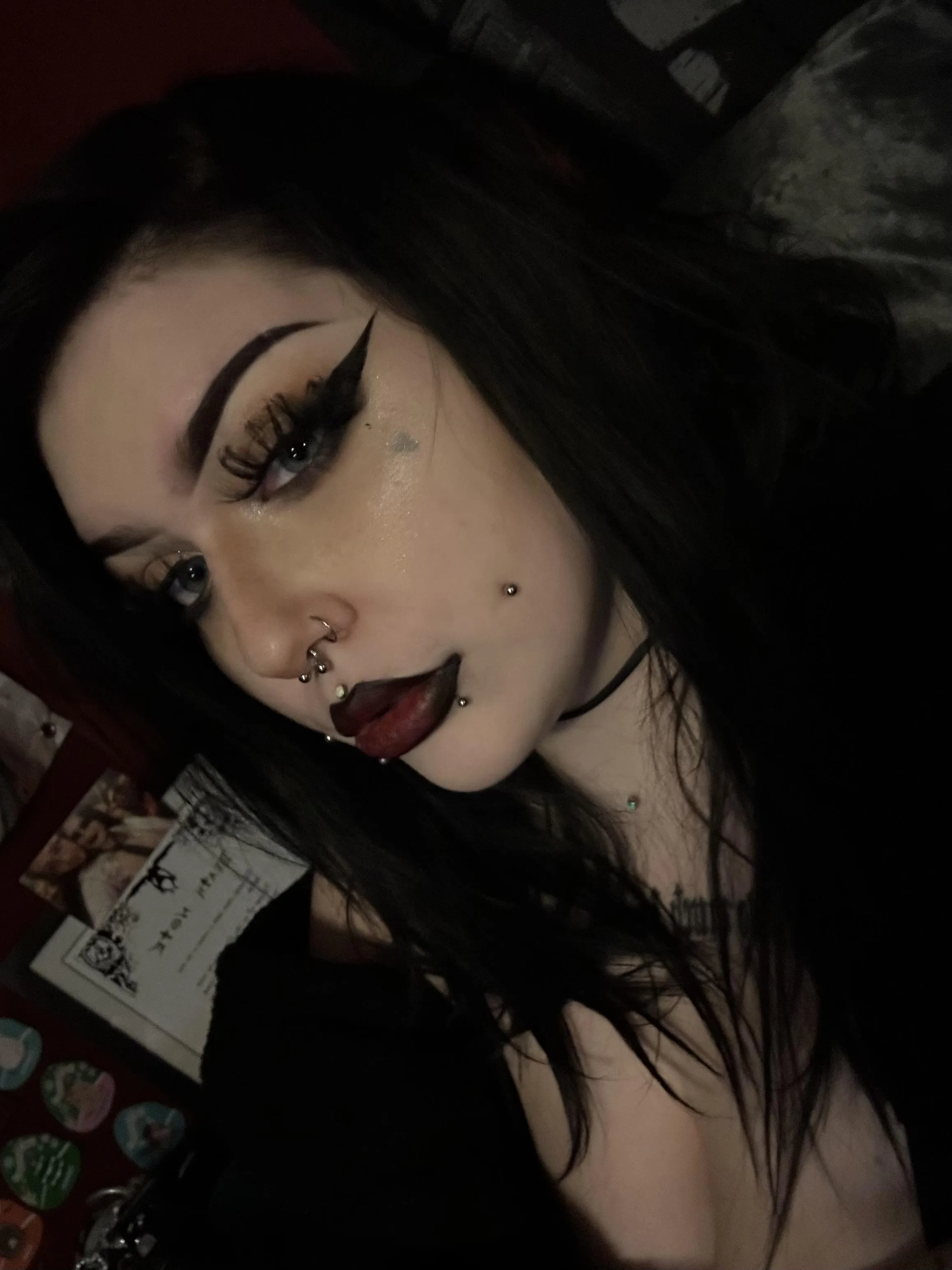 Pretty goth girl 