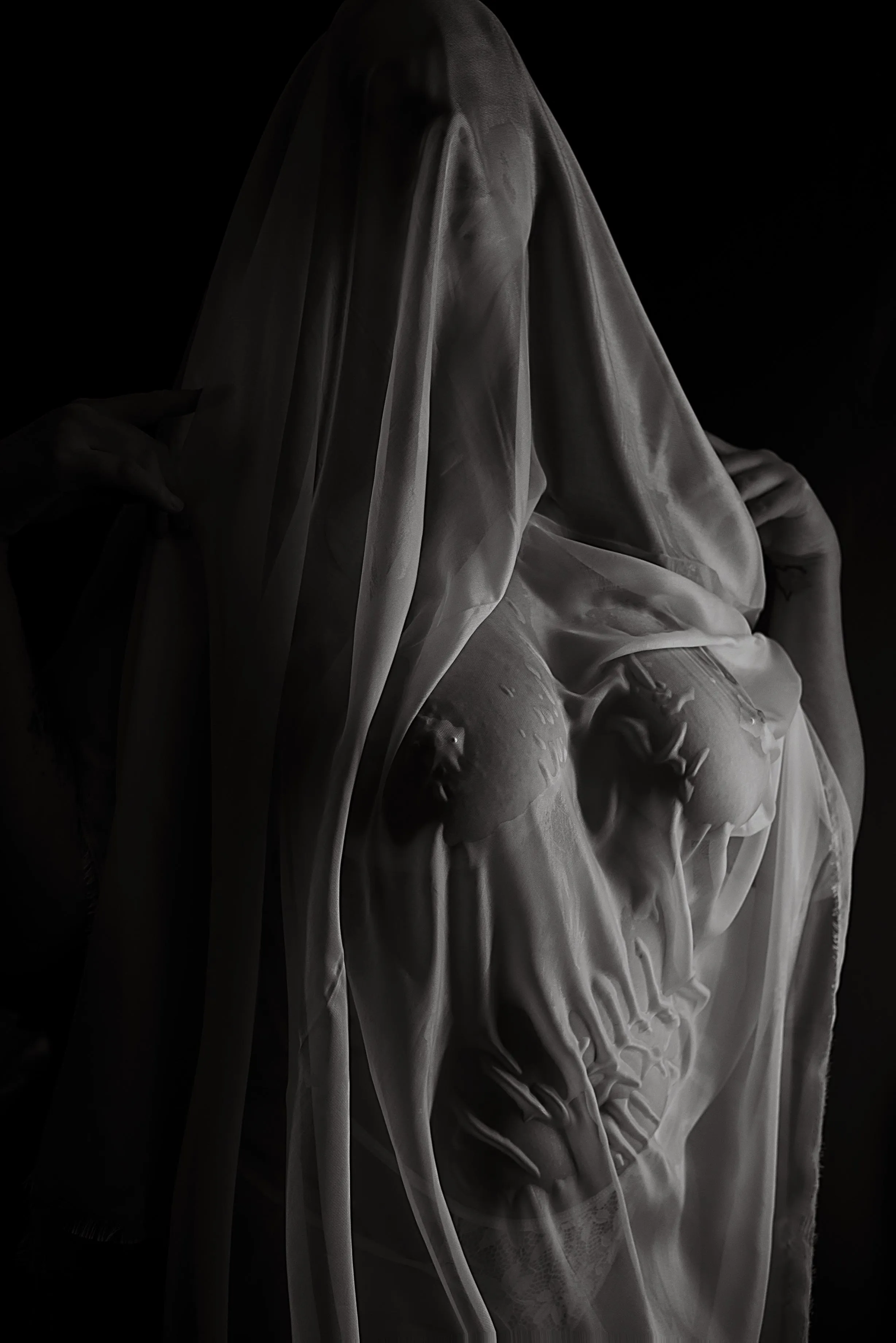 Tight wet and clingy as advertised. 