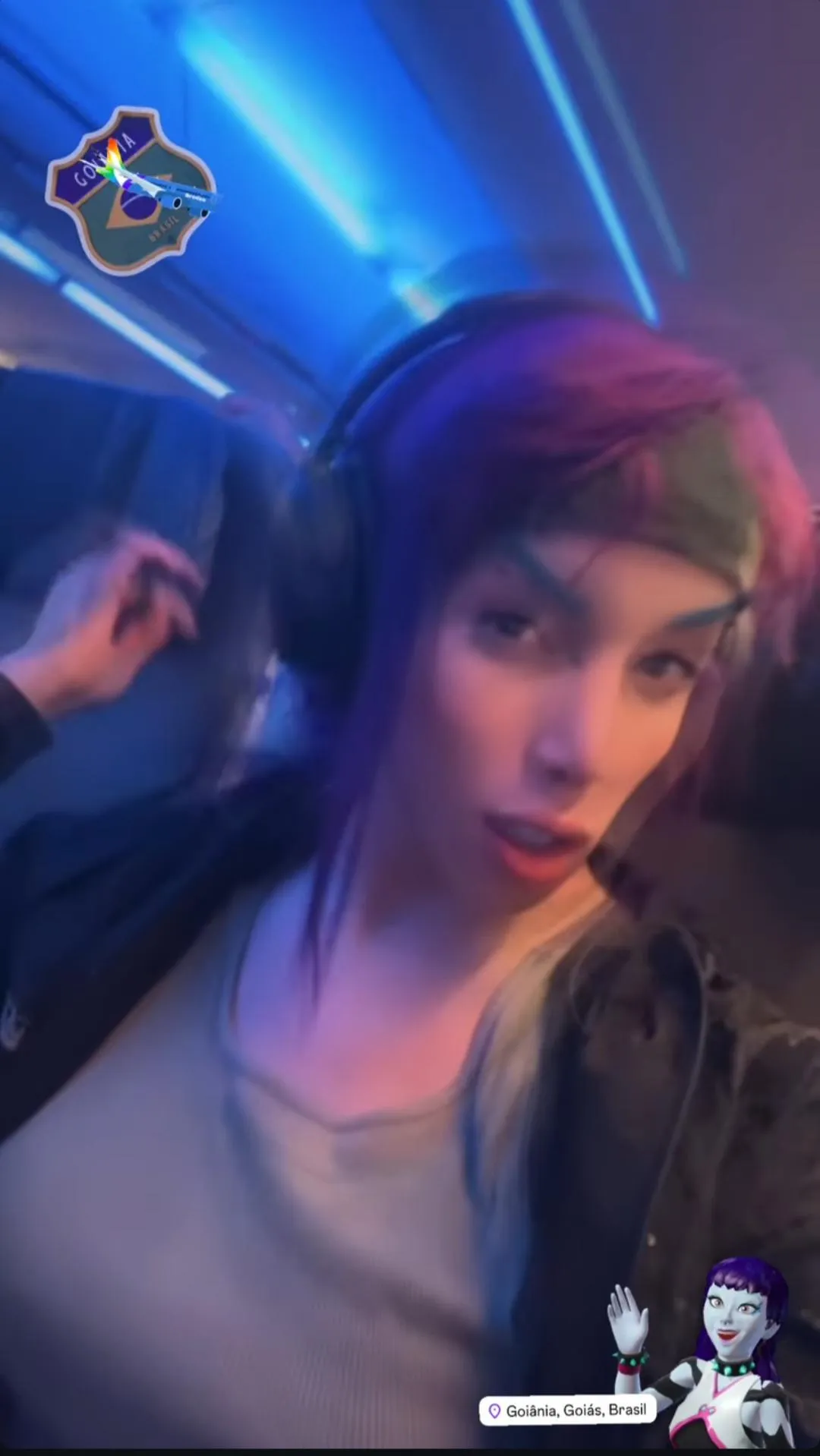 (Via her IG stories) she's on her way somewhere 