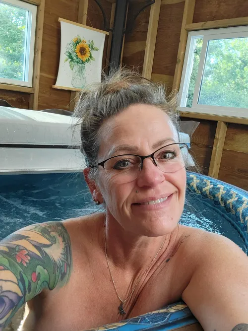 Will you have fun with a 55yo [NeighborhoodMILF]