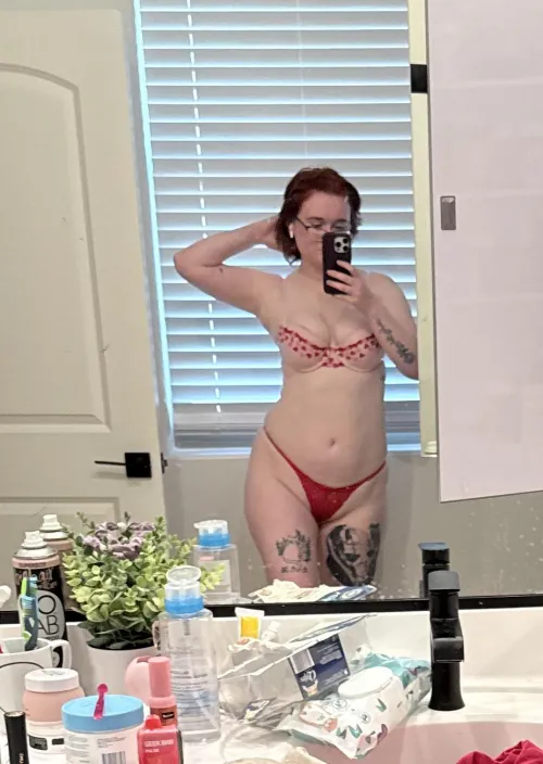 F25/M39 Seeking woman to join us 