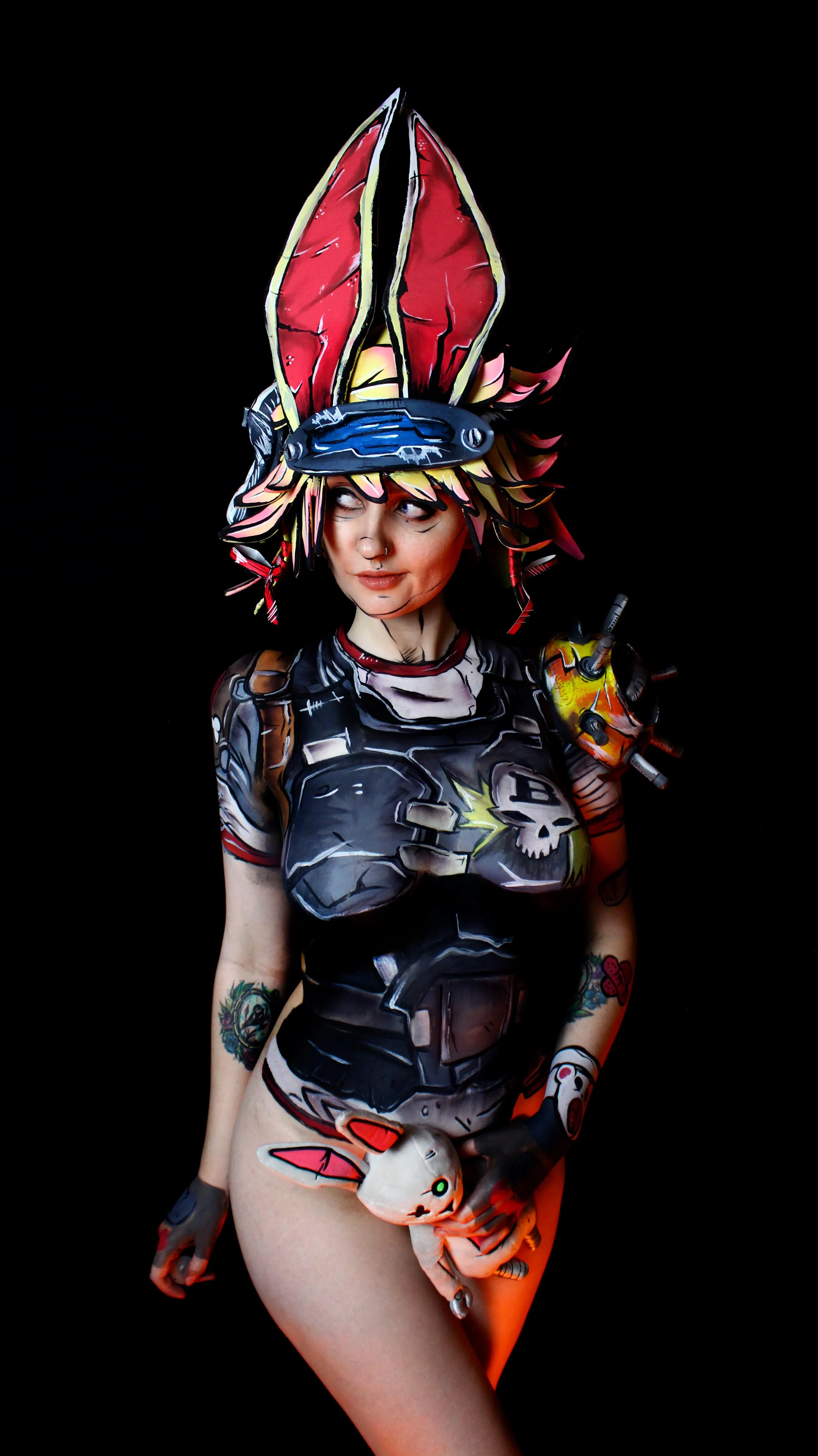 I hope you guys like my Tiny Tina from Borderlands 3 Body Paint I painted on myself!
