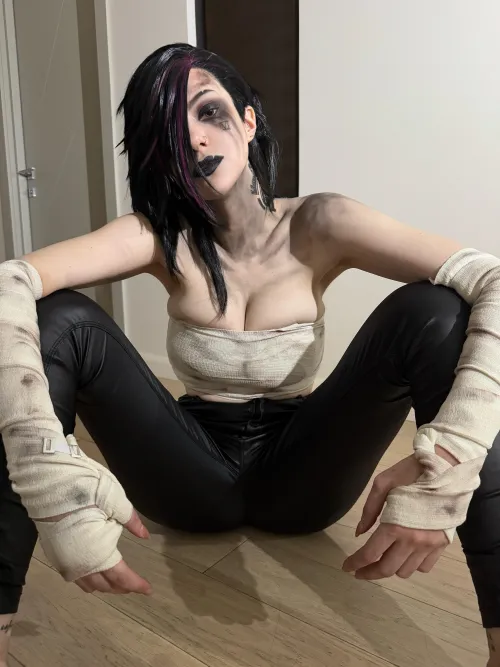 My Goth Vi cosplay (Alina Becker)