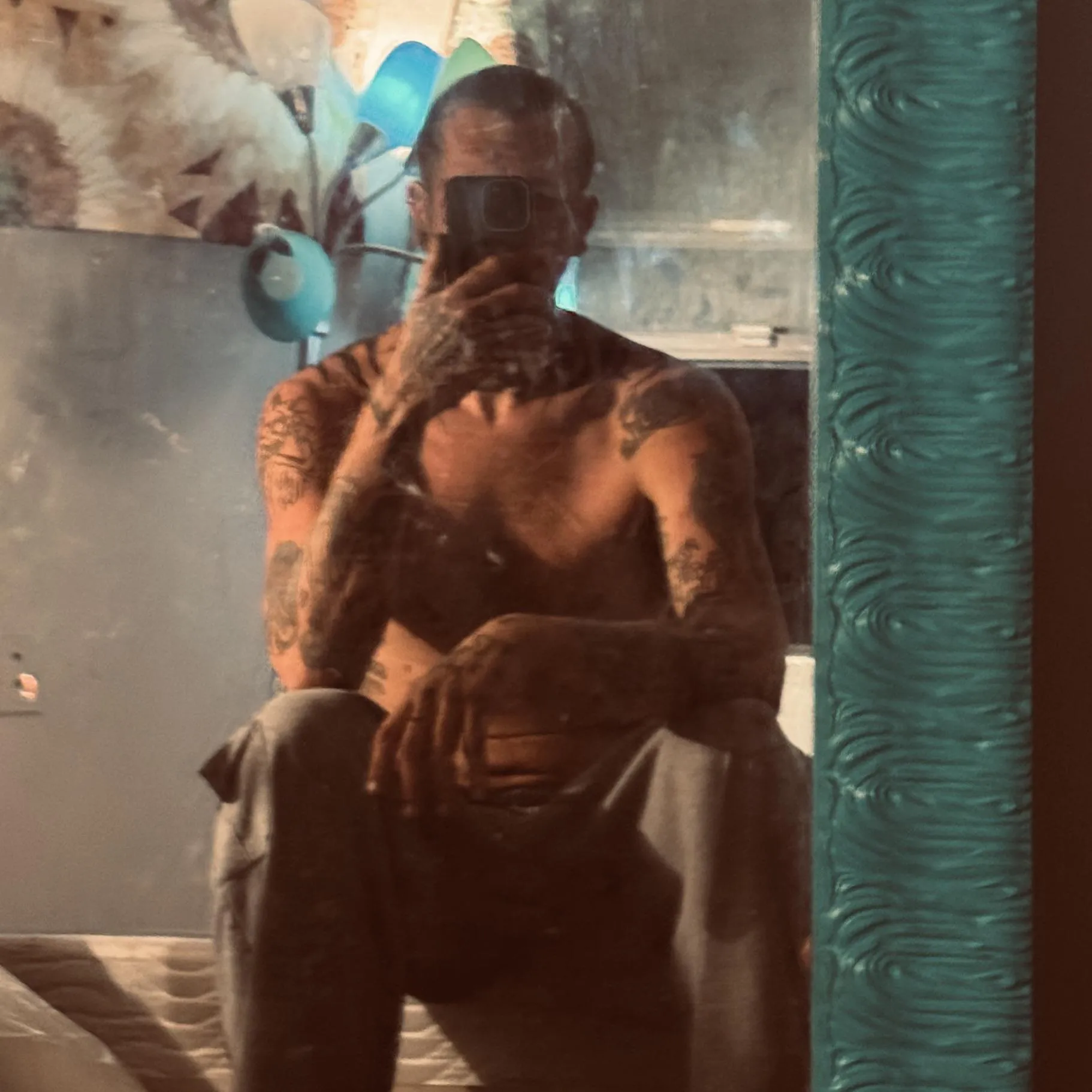 Spun asf so here’s a Dirty mirror selfie 101 