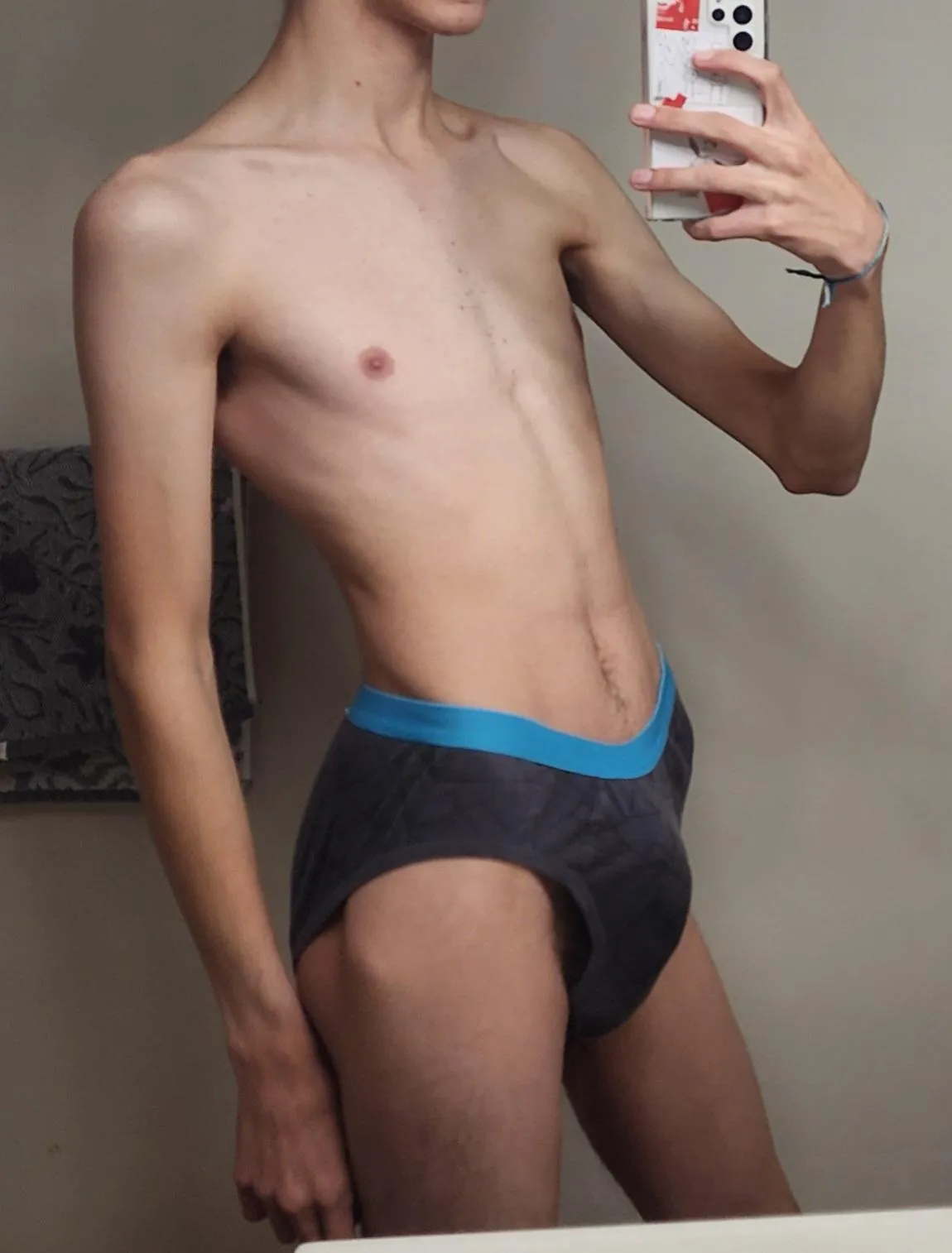 Anybody down to wrestle this twink? Send me a text to rp ;)