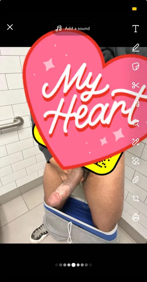 Females or couples only