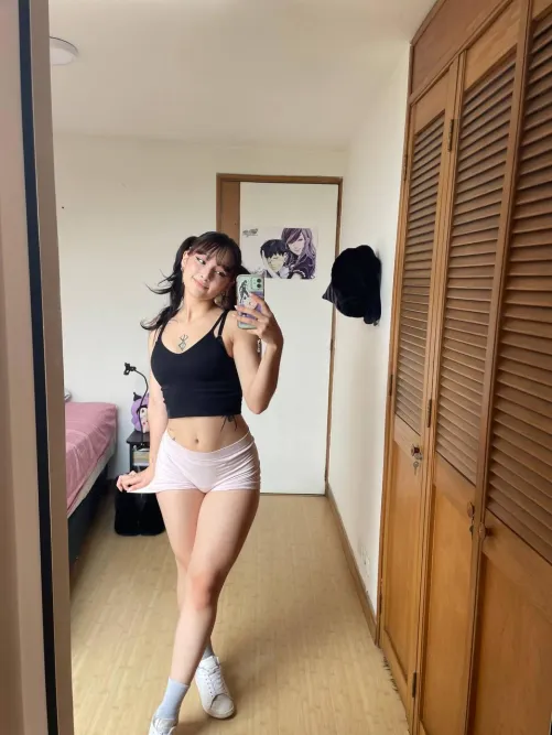 Its okay a short like this?