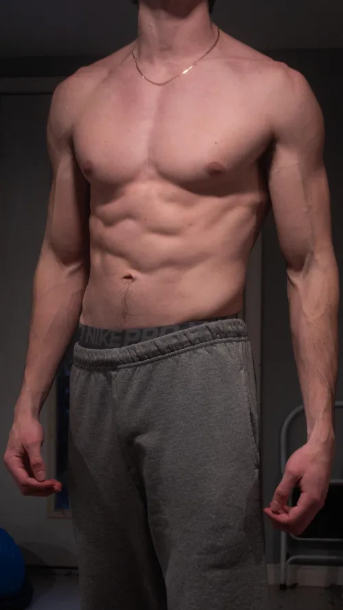 Just finished my workout, worship my muscles.